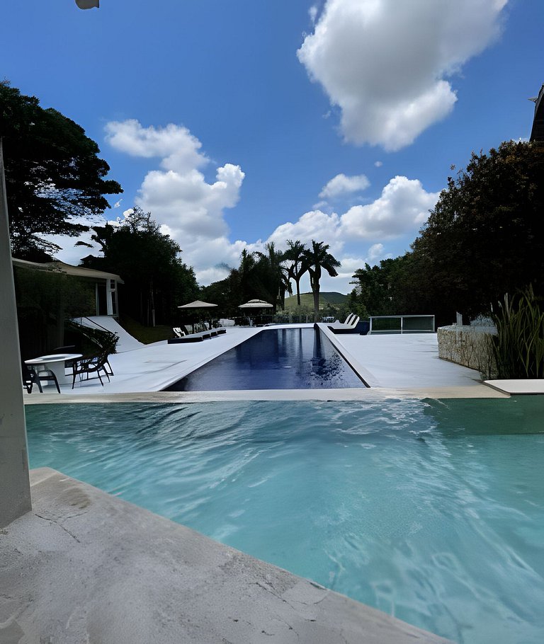 Casa de campo esmeraldas super luxo