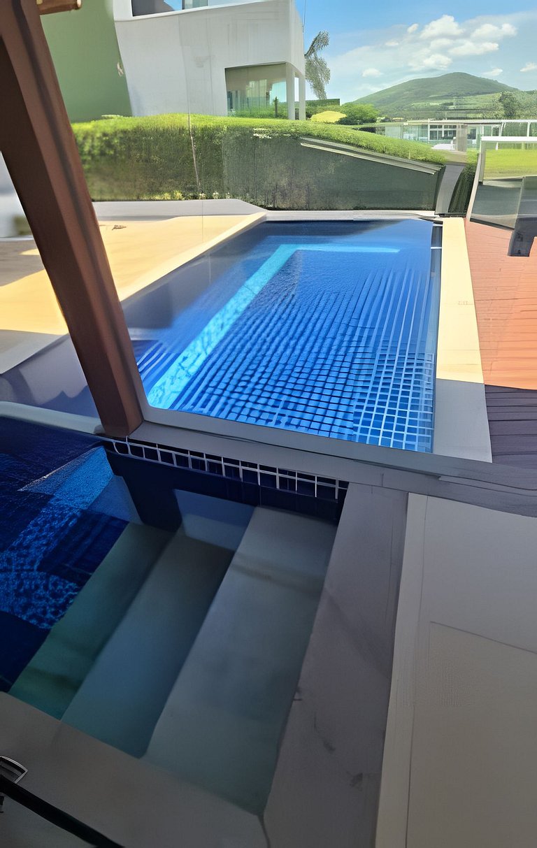 Casa de Luxo escarpas do lago- Capitolio/MG