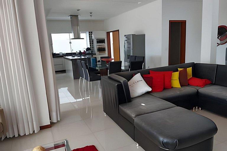 Casa de Luxo escarpas do lago- Capitolio/MG