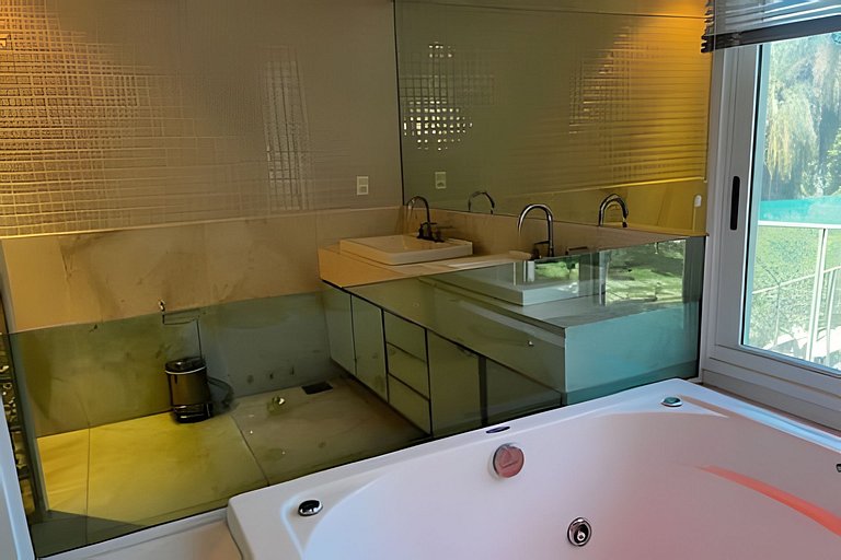 Sítio de Luxo com 7 Suítes – Condomínio