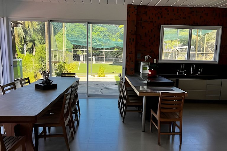 Sítio de Luxo com 7 Suítes – Condomínio