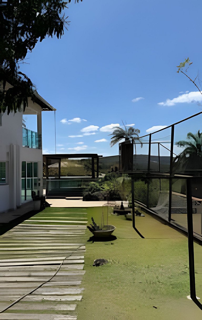 Sítio de Luxo com 7 Suítes – Condomínio