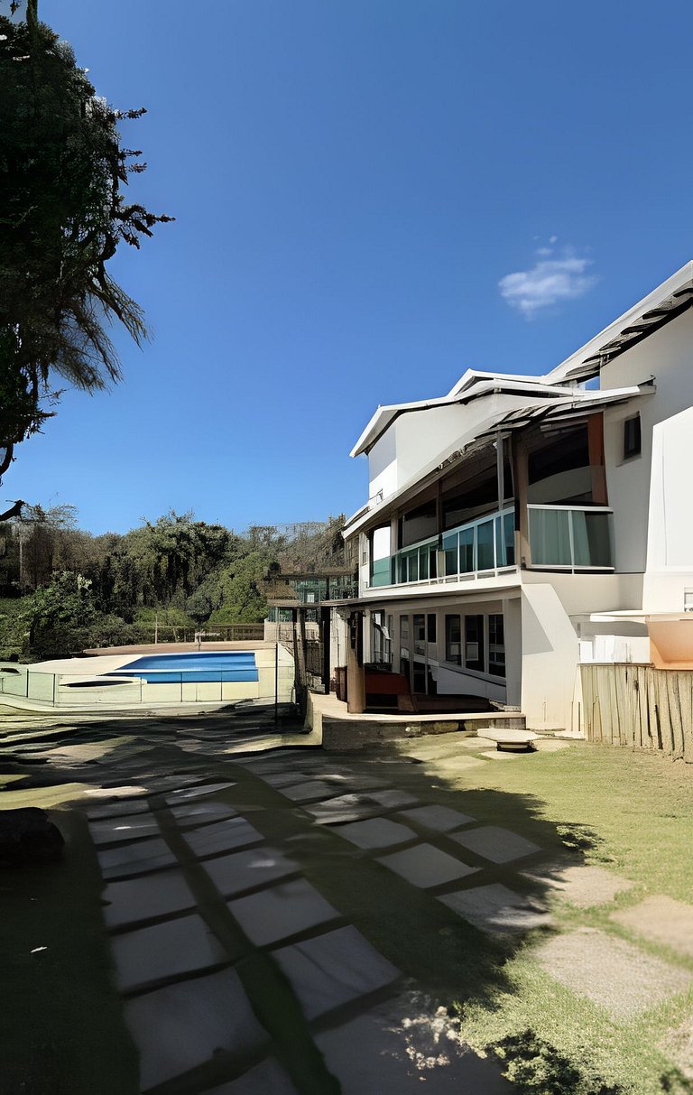 Sítio de Luxo com 7 Suítes – Condomínio