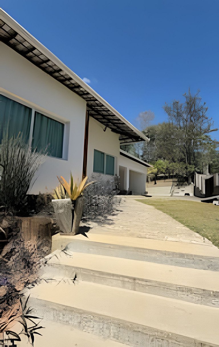 Sítio de Luxo com 7 Suítes – Condomínio