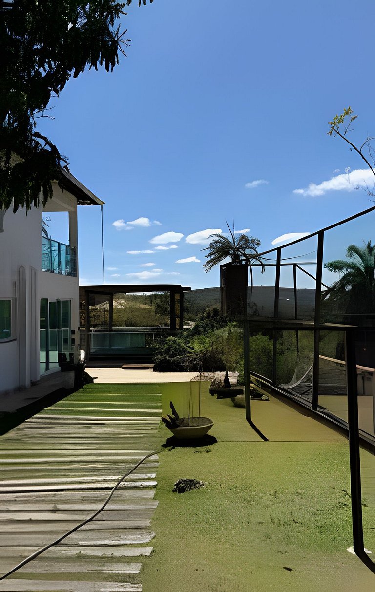 Sítio de Luxo com 7 Suítes – Condomínio